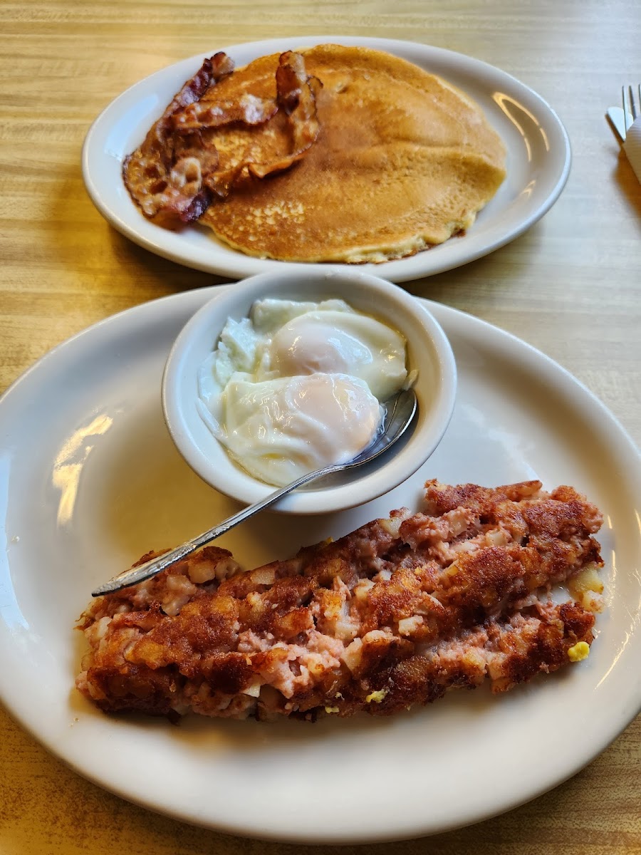 Friend's Diner Photo 6