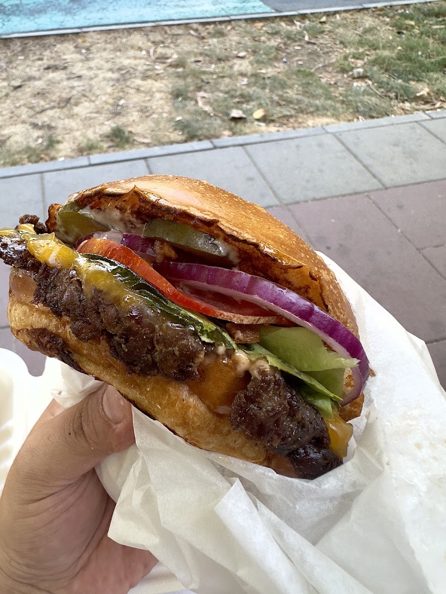 The Circle Smash Burgers Photo 3