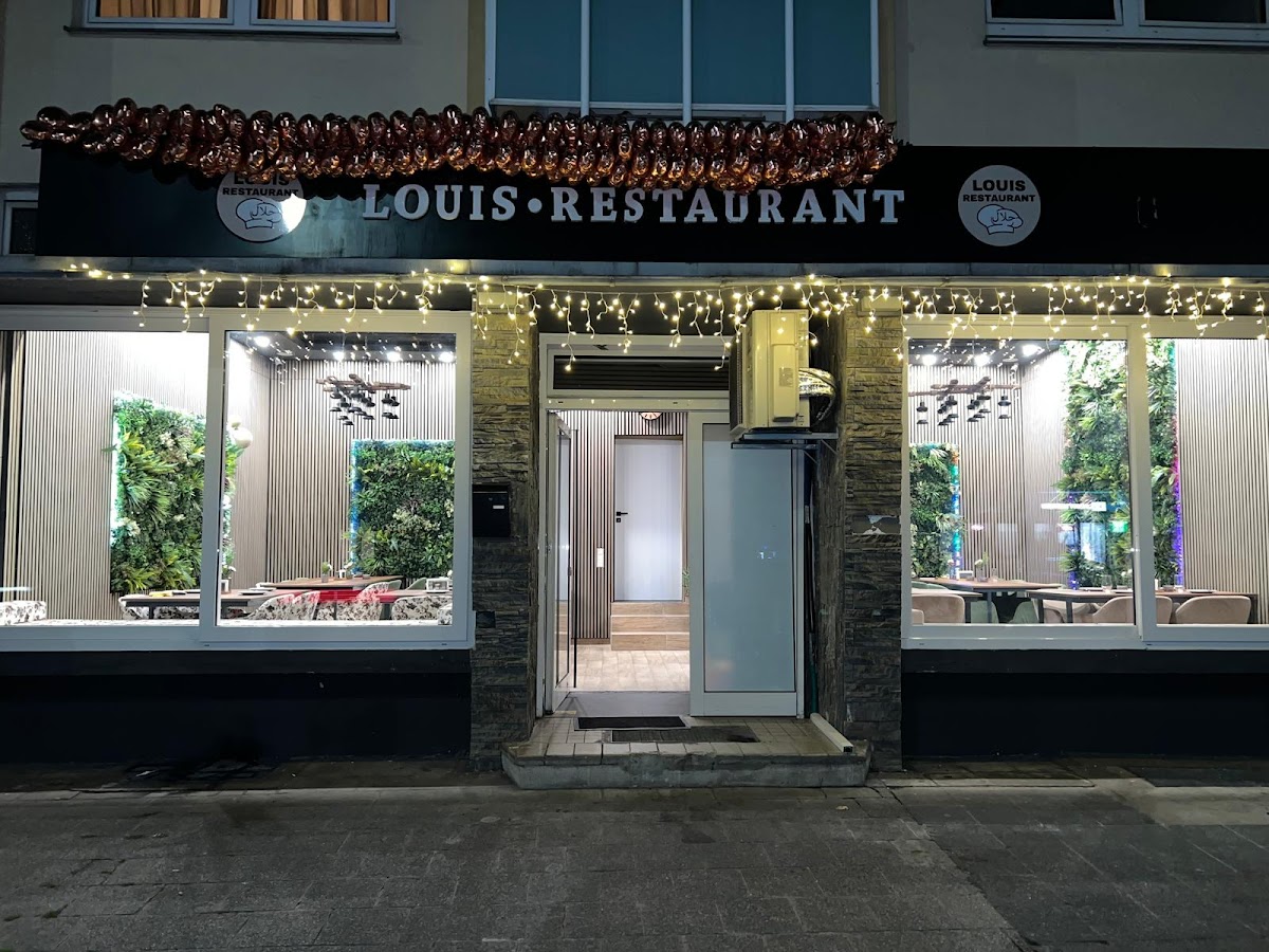 Louis Restaurant