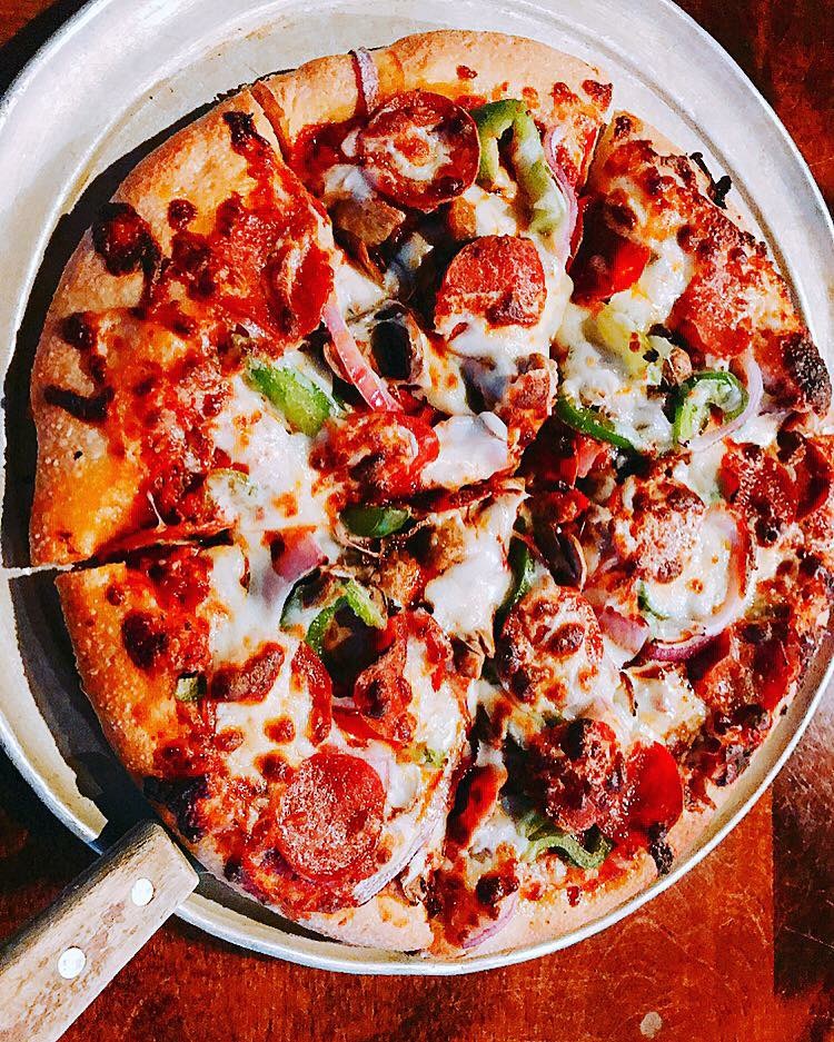 Pearl Street Pizzeria & Pub Photo 10