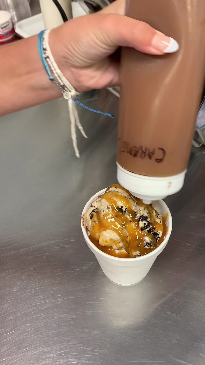 Sundae Fundae Ice Cream Photo 2