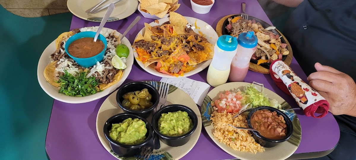 Viva Zapata Mexican Restaurant Photo 4