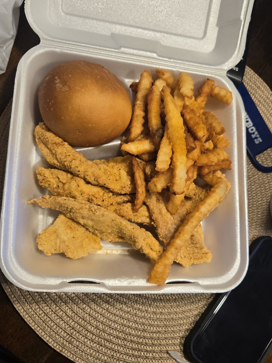 Julio’s Chicken & Fish Photo 9