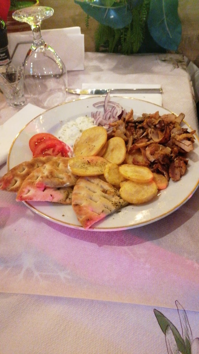 Eleni's Greek Taverna Photo 6