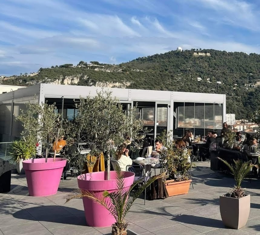 BRASSERIE 65 rooftop Photo 4
