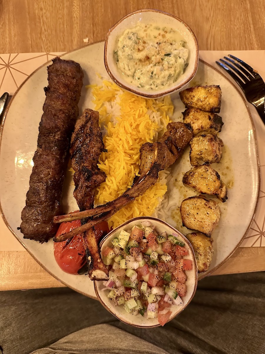 Za'farān persian restaurant Photo 3