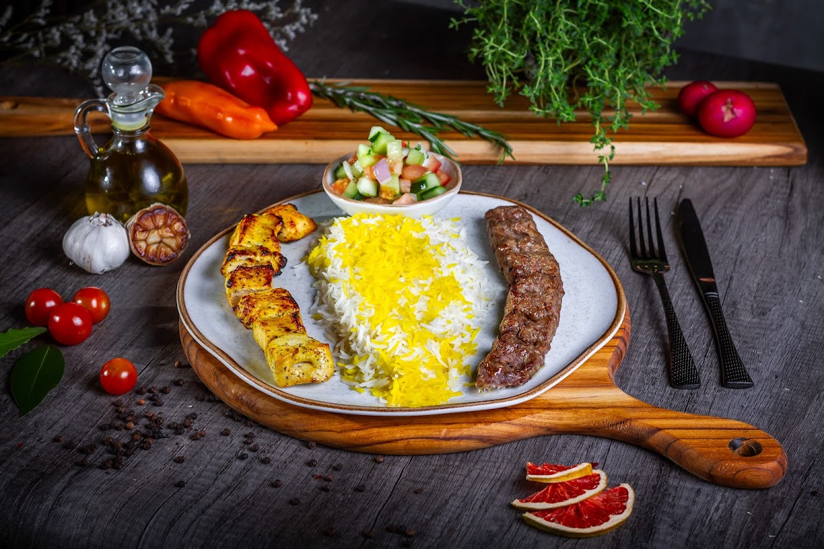Za'farān persian restaurant Photo 4