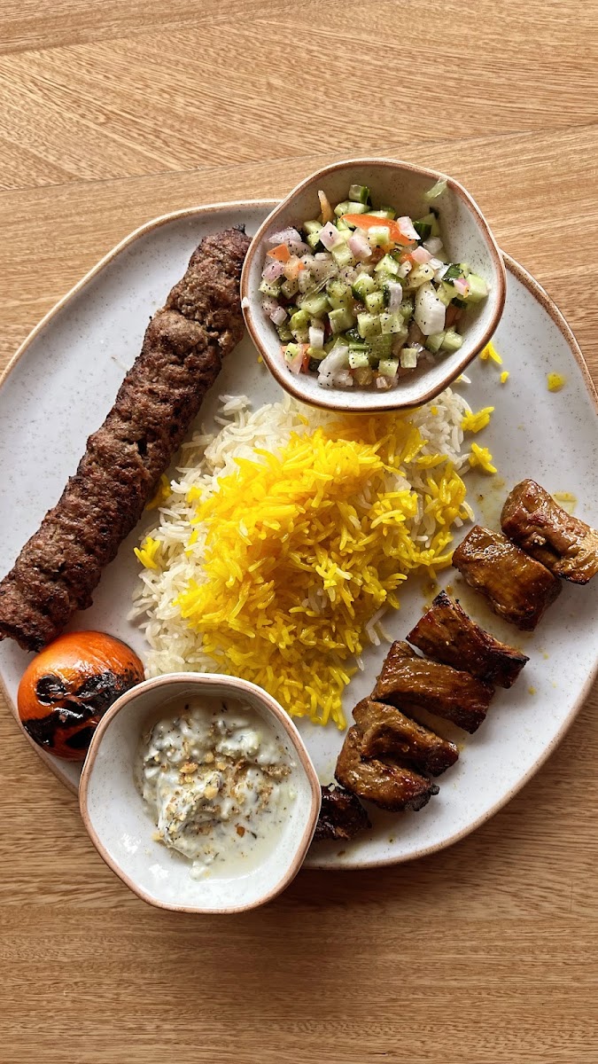 Za'farān persian restaurant Photo 5