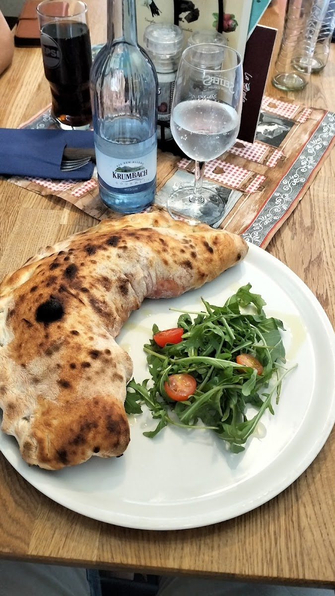 La Strada 8 - Espresso Bar & Pizzeria Photo 4