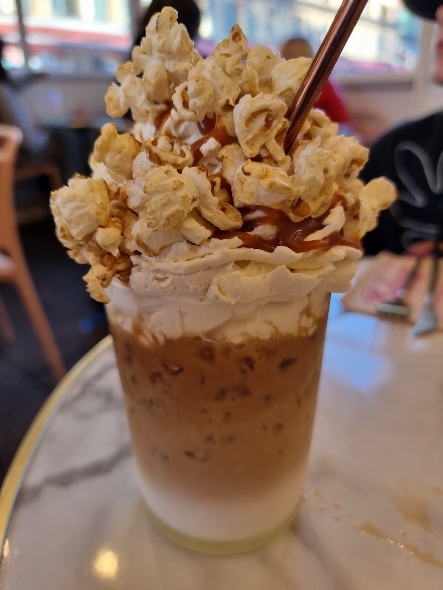 Café Ballanger Photo 8