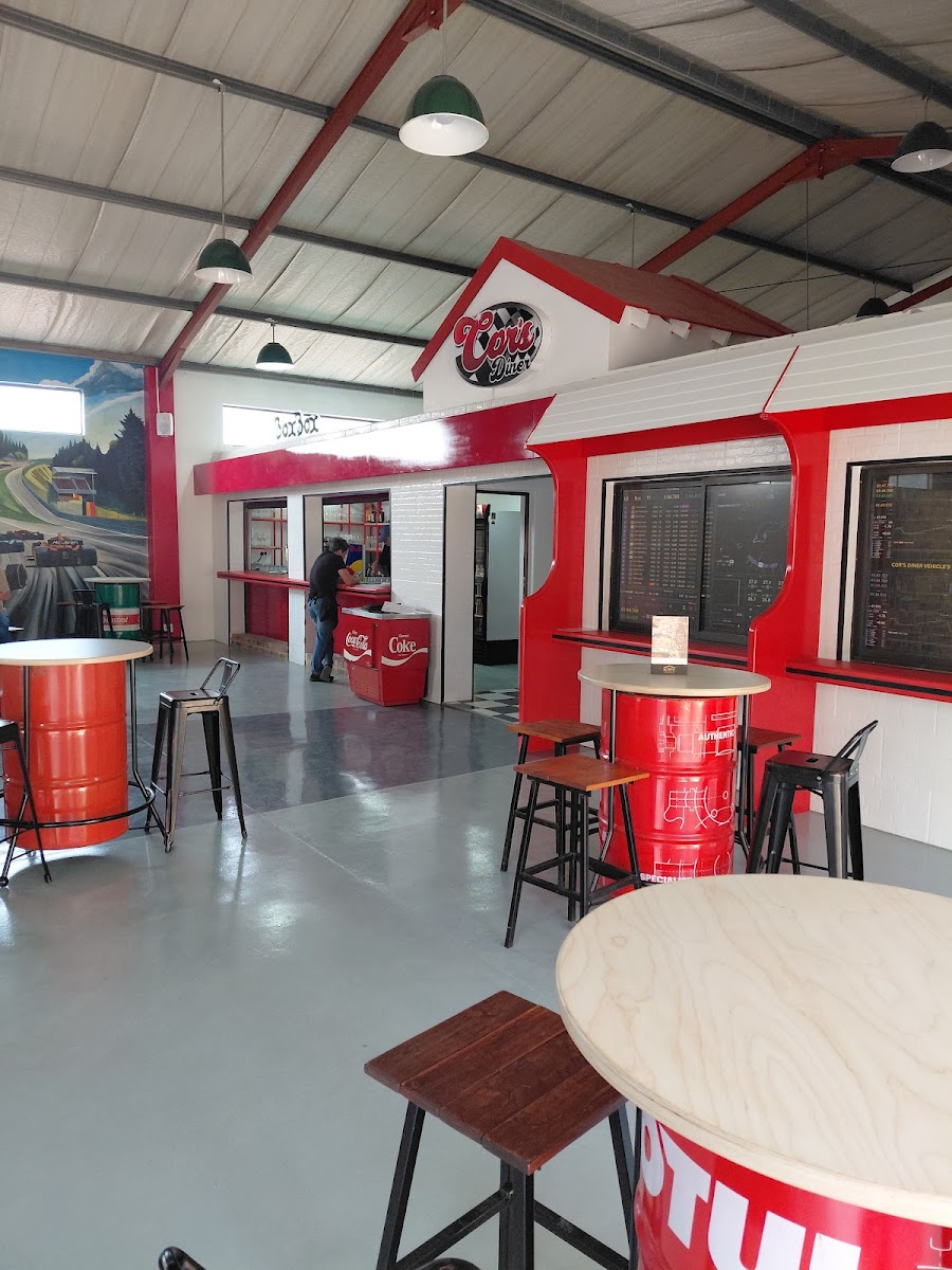 Cor's Diner Photo 3