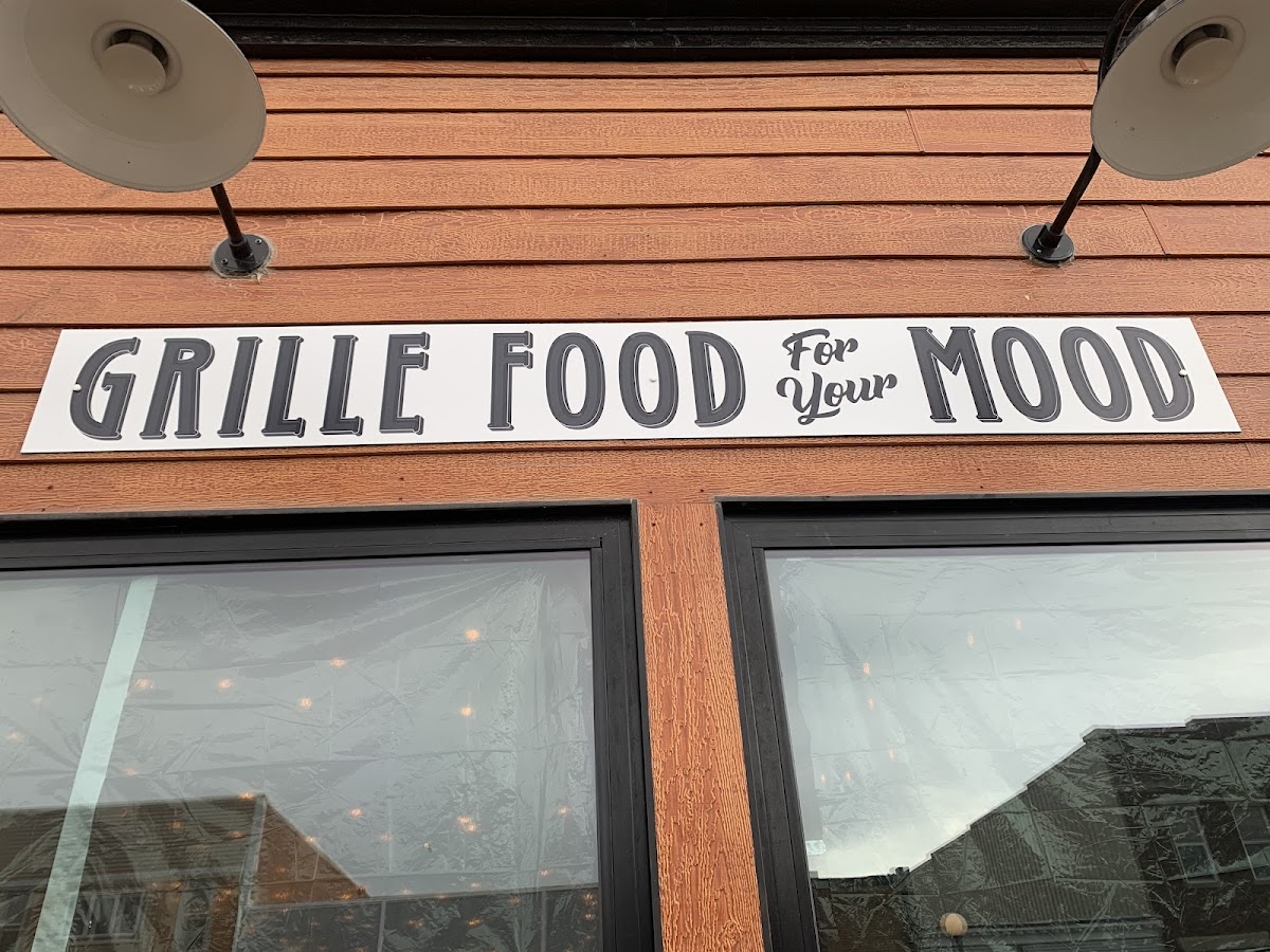 The D&E Grille