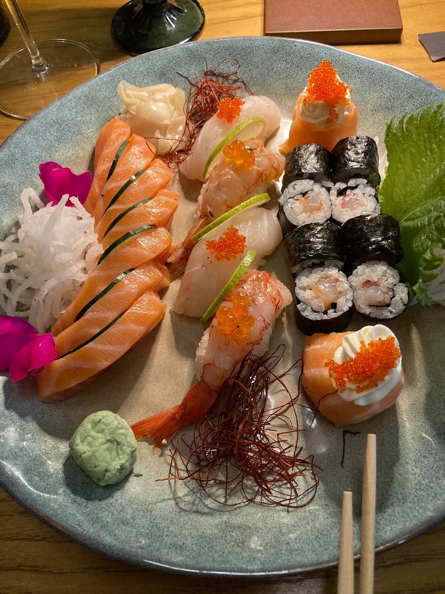 Korì - Sushi & Pizza Photo 7