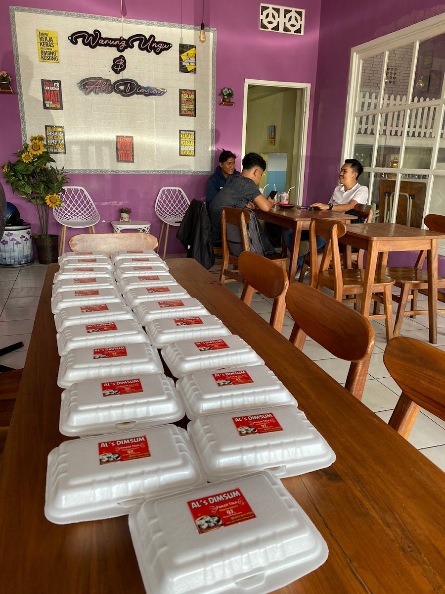 Warung Ungu (Burjo)