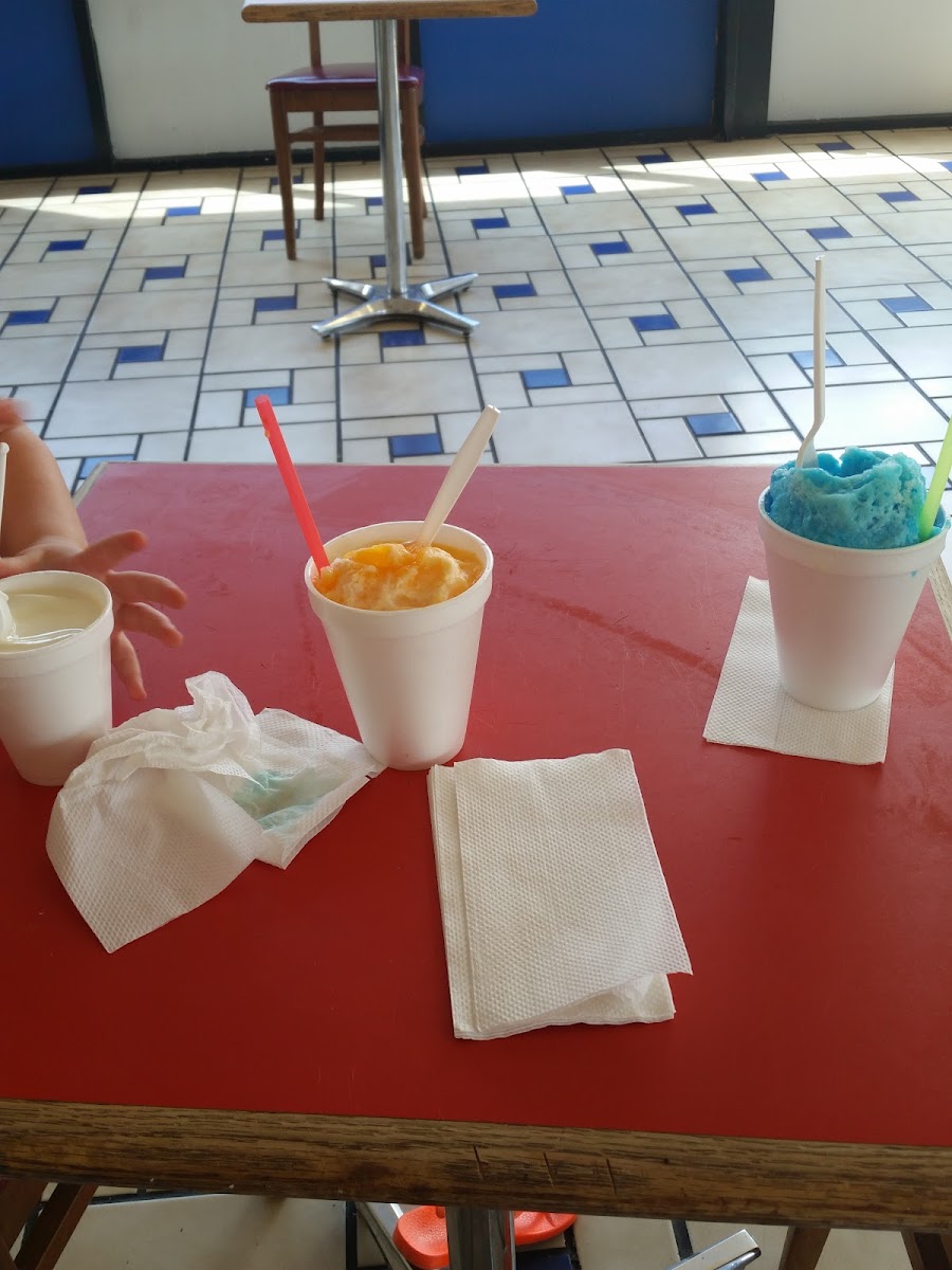 Cade's Frozen Custard Photo 5