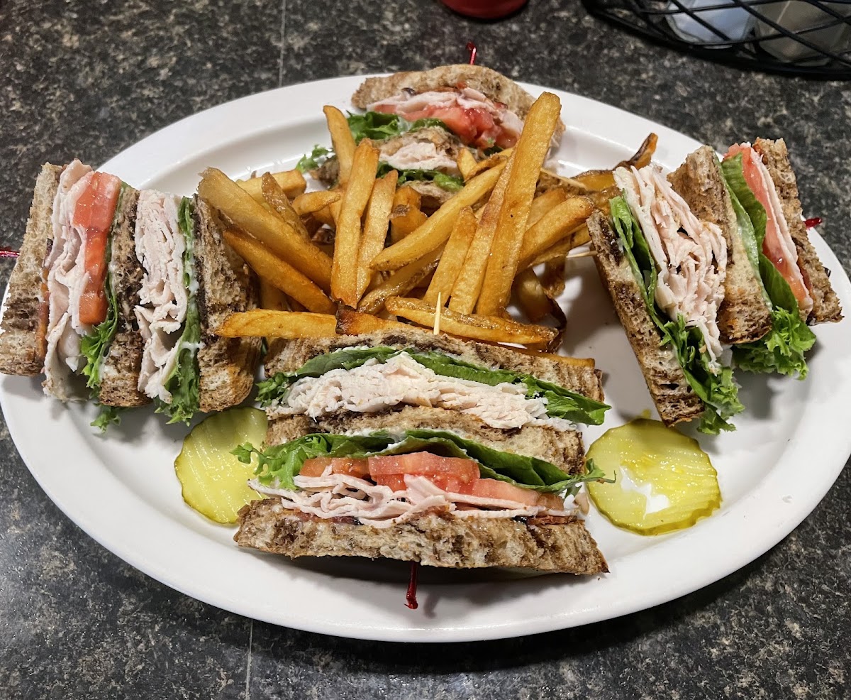 Creek House Diner Photo 8