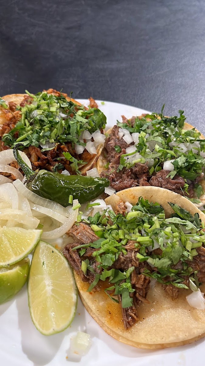 Tacos El Atoyac Photo 2