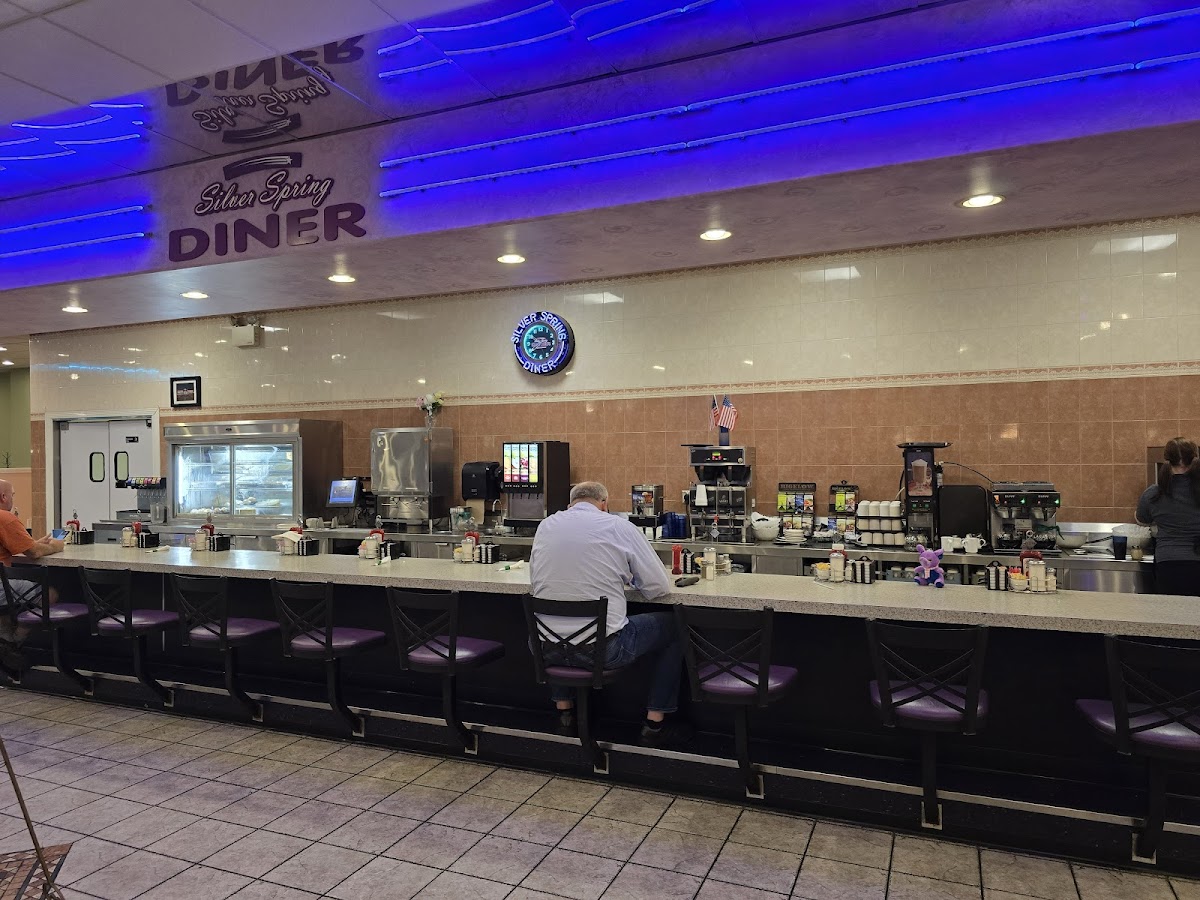 Silver Spring Diner Photo 4