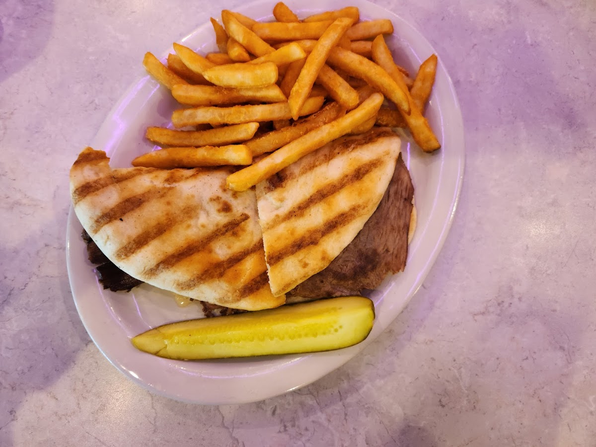 Silver Spring Diner Photo 9