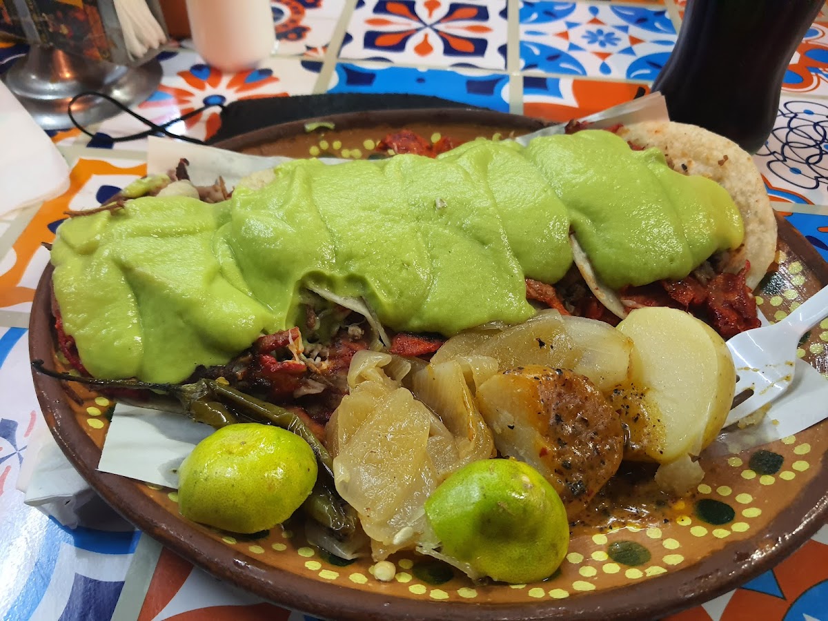 El Toreado 'Tacos Y Burgers' Photo 3