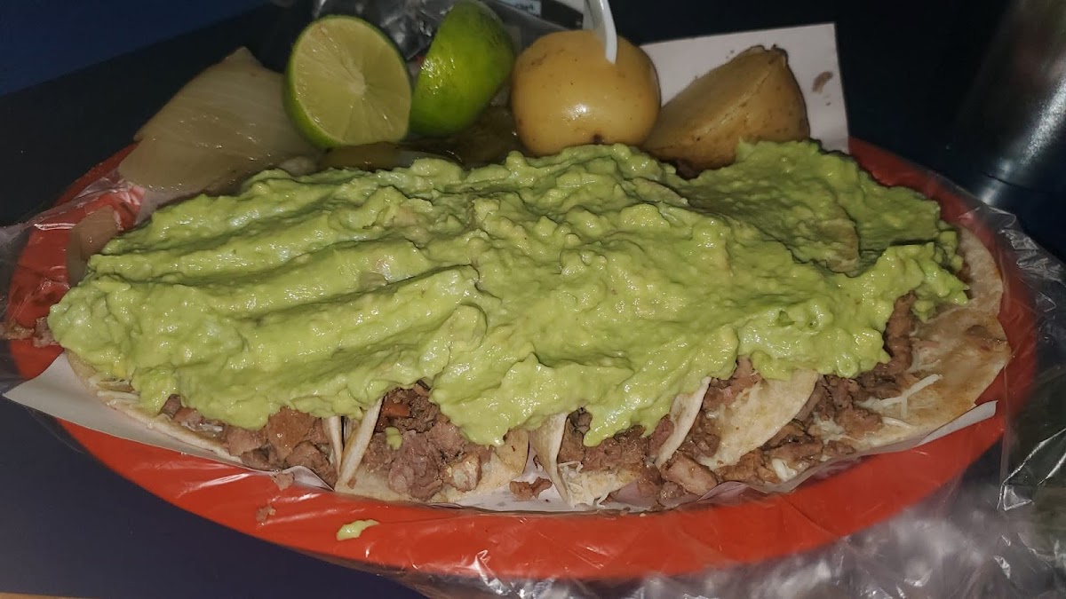 El Toreado 'Tacos Y Burgers' Photo 4