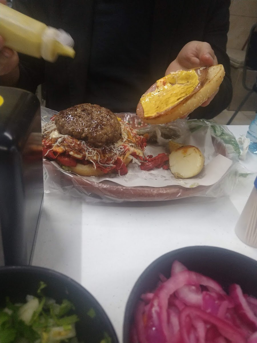 El Toreado 'Tacos Y Burgers' Photo 6