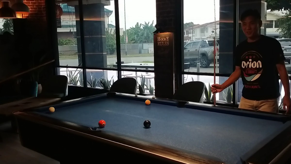 Three Amigos Restaurant Bar Kuching Photo 2