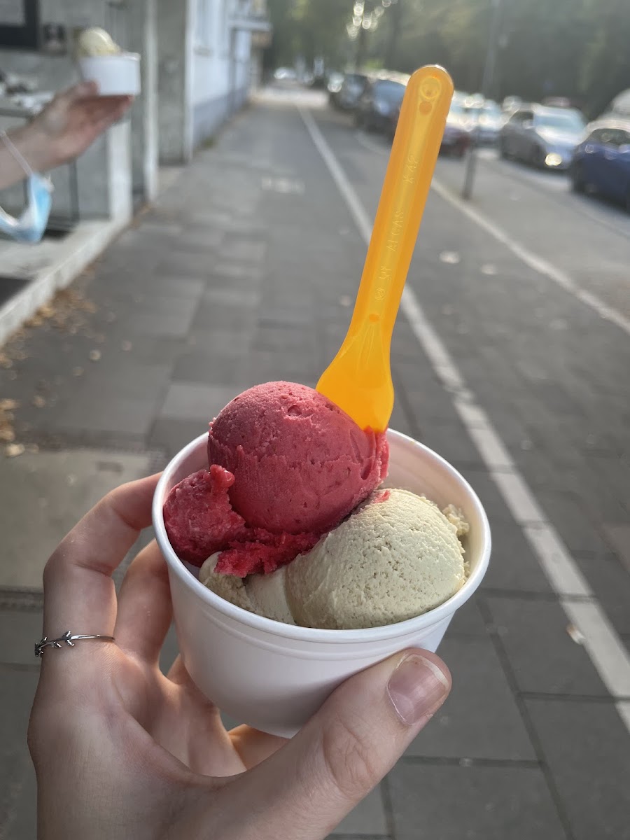 Der Eisknabe – Leckeres Eis aus der Manufaktur Photo 6