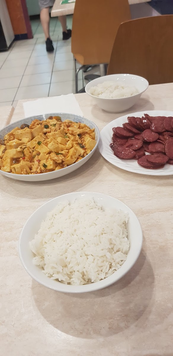 Corrimal Chinese Takeaway Photo 6