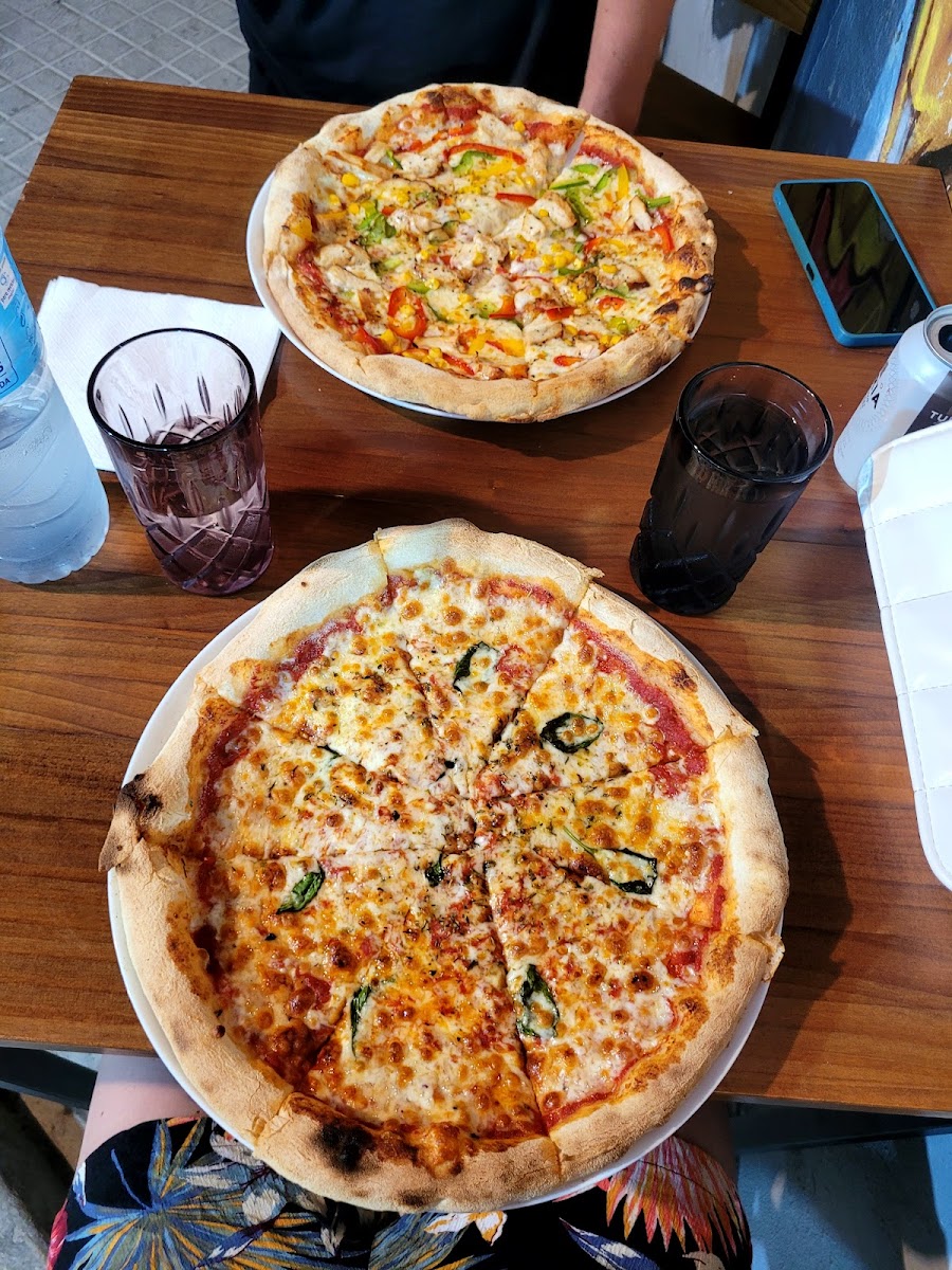 Queen Pizza Photo 4
