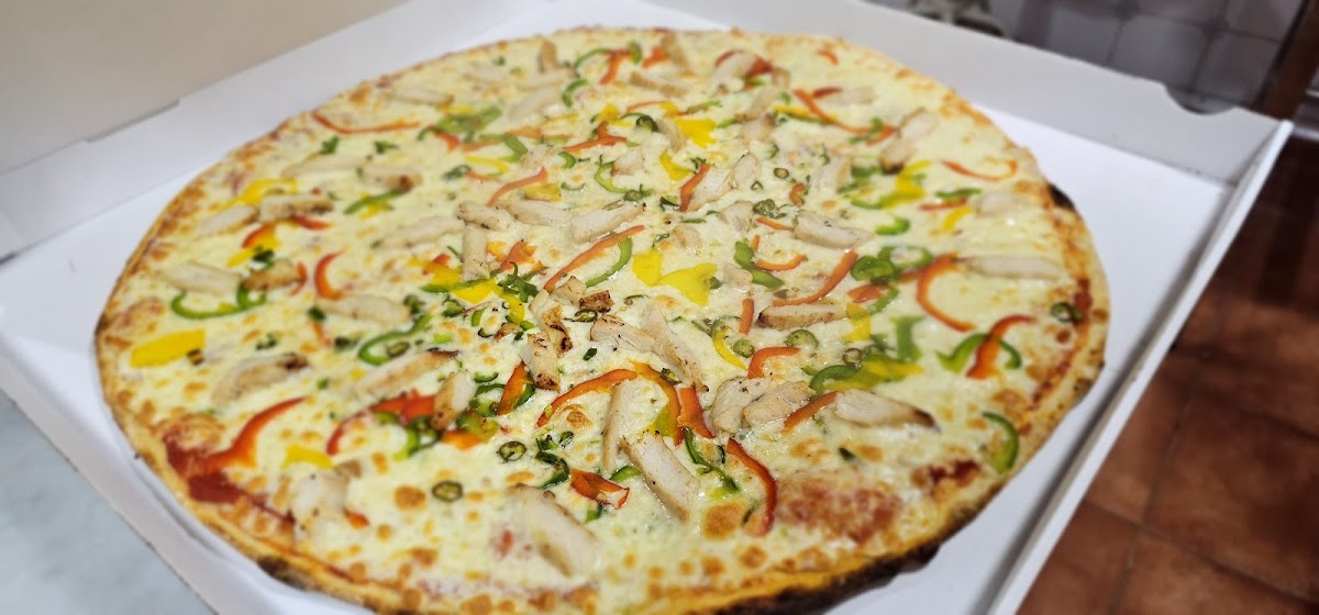 Queen Pizza Photo 5