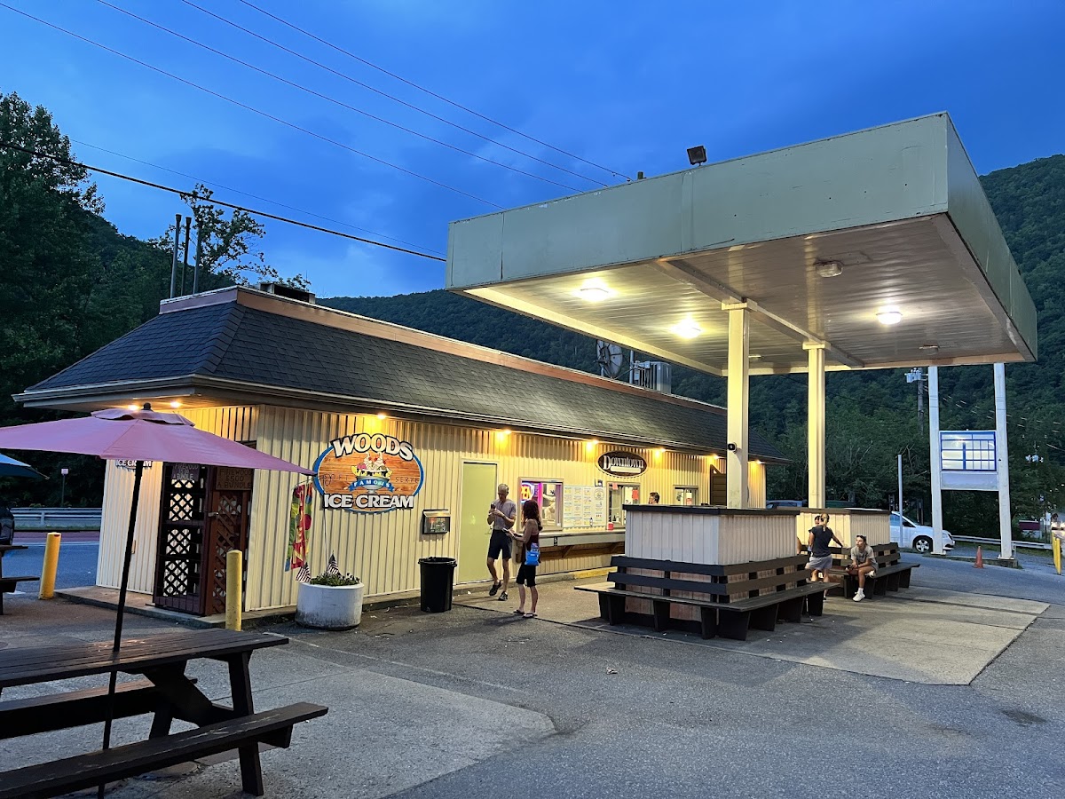 Woods Ice Cream Photo 4