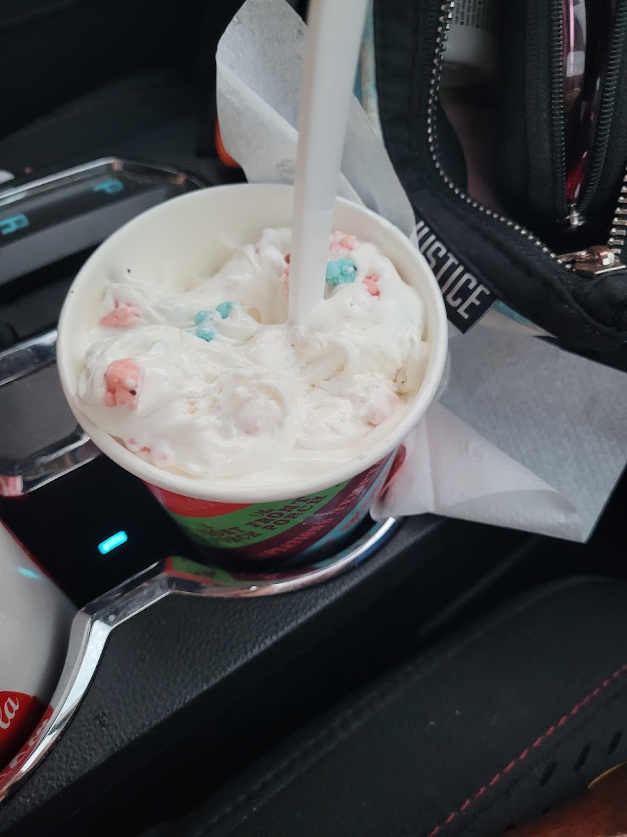 Skoops Ice Cream & Drive Thru Photo 8