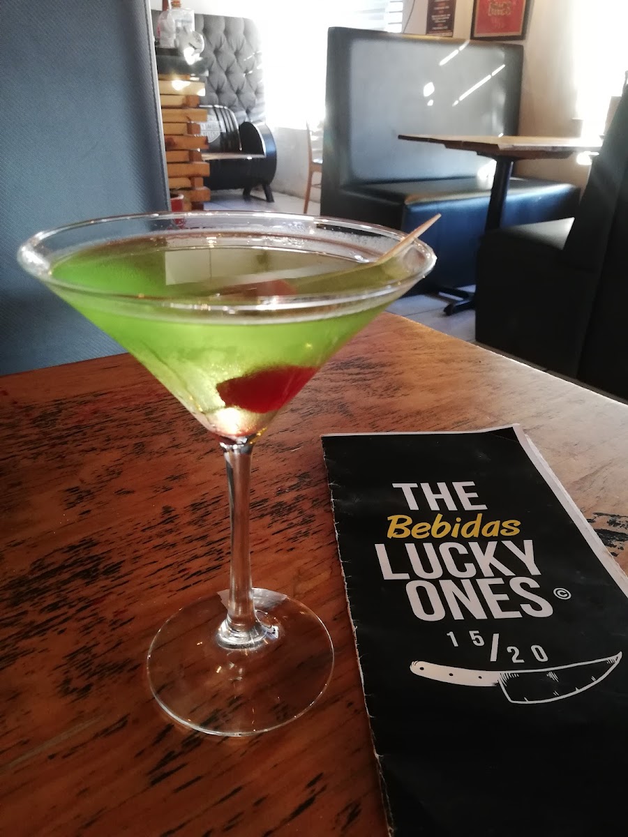 15/20 The Lucky Ones Photo 6