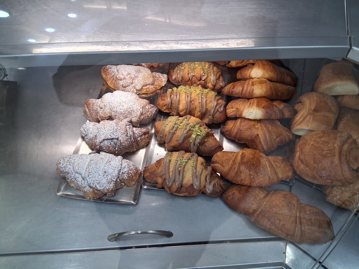 Patisserie Louzir Photo 2