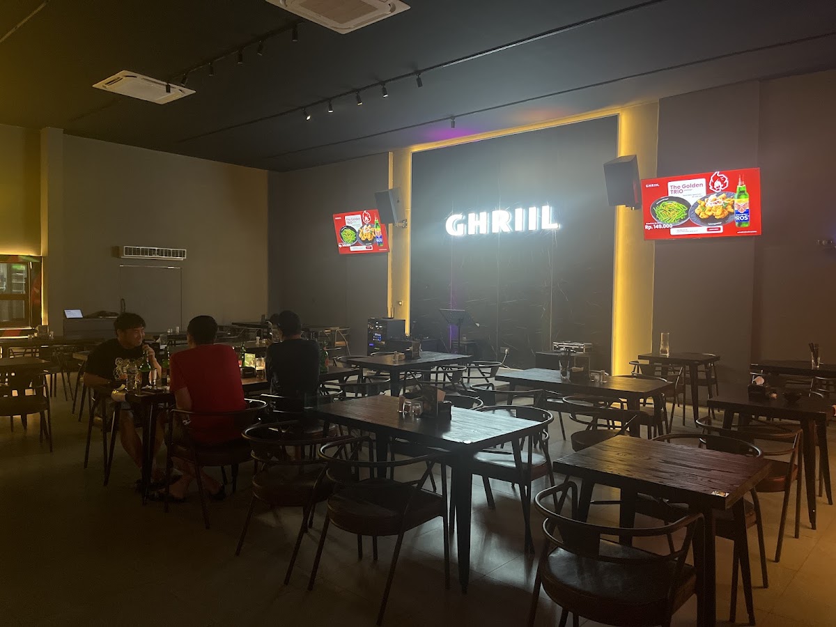 GHRIIL Restaurant Photo 3