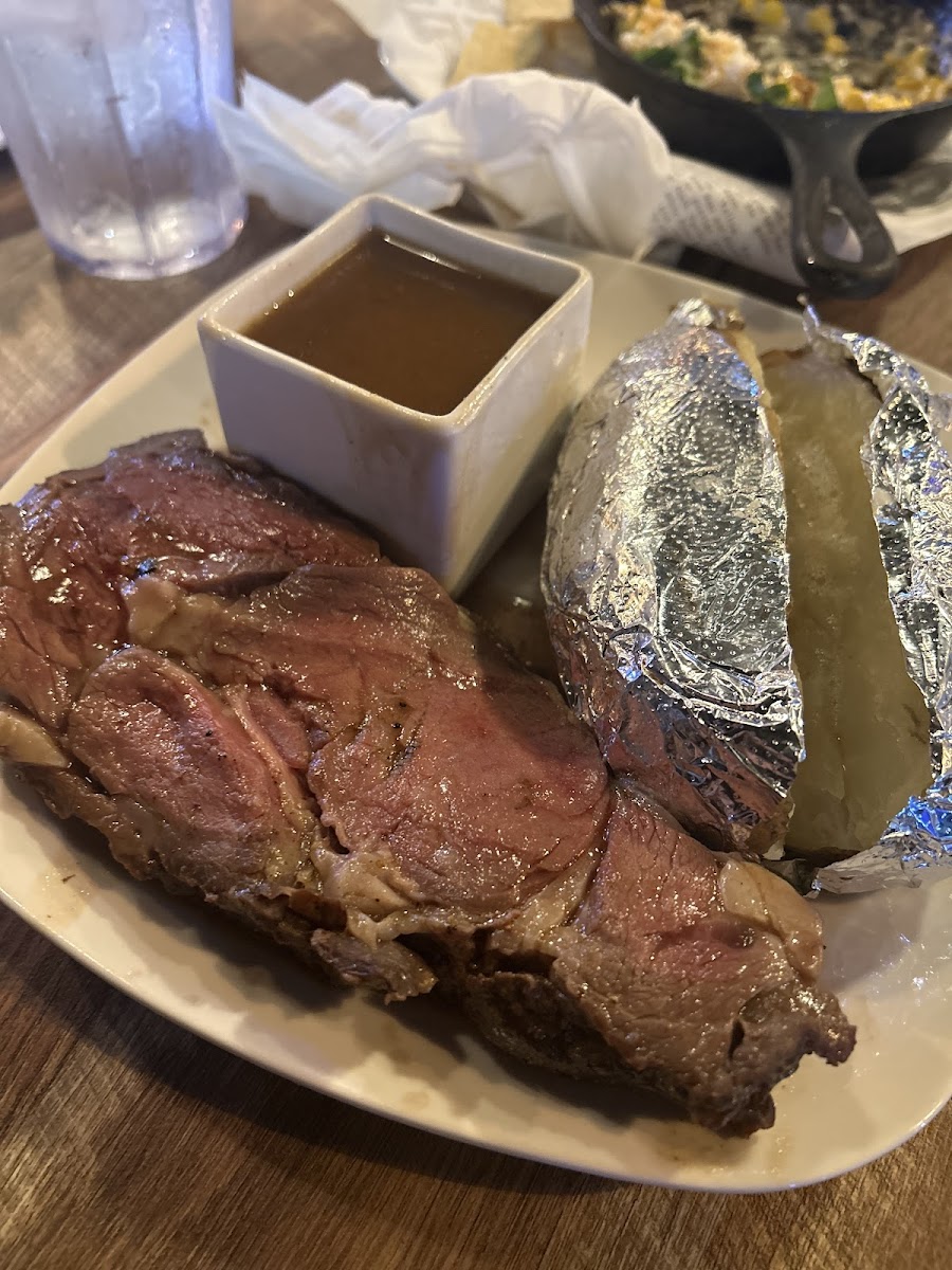 Whiskey Bent Steakhouse & Saloon Photo 10