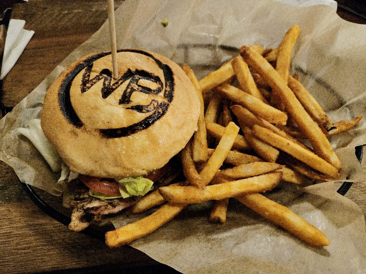 Whiskey Bent Steakhouse & Saloon Photo 2