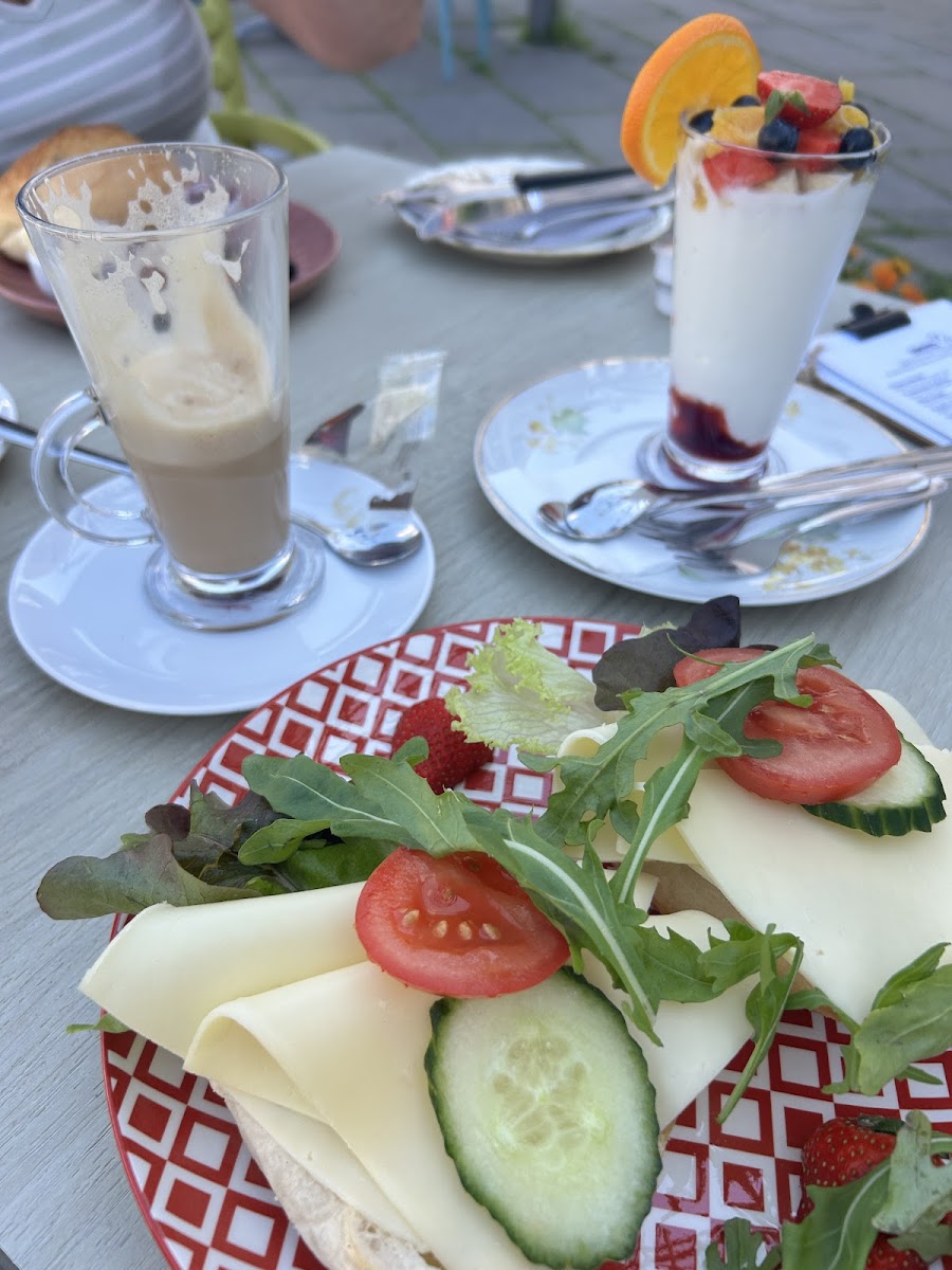 Café himbeerblau Photo 3