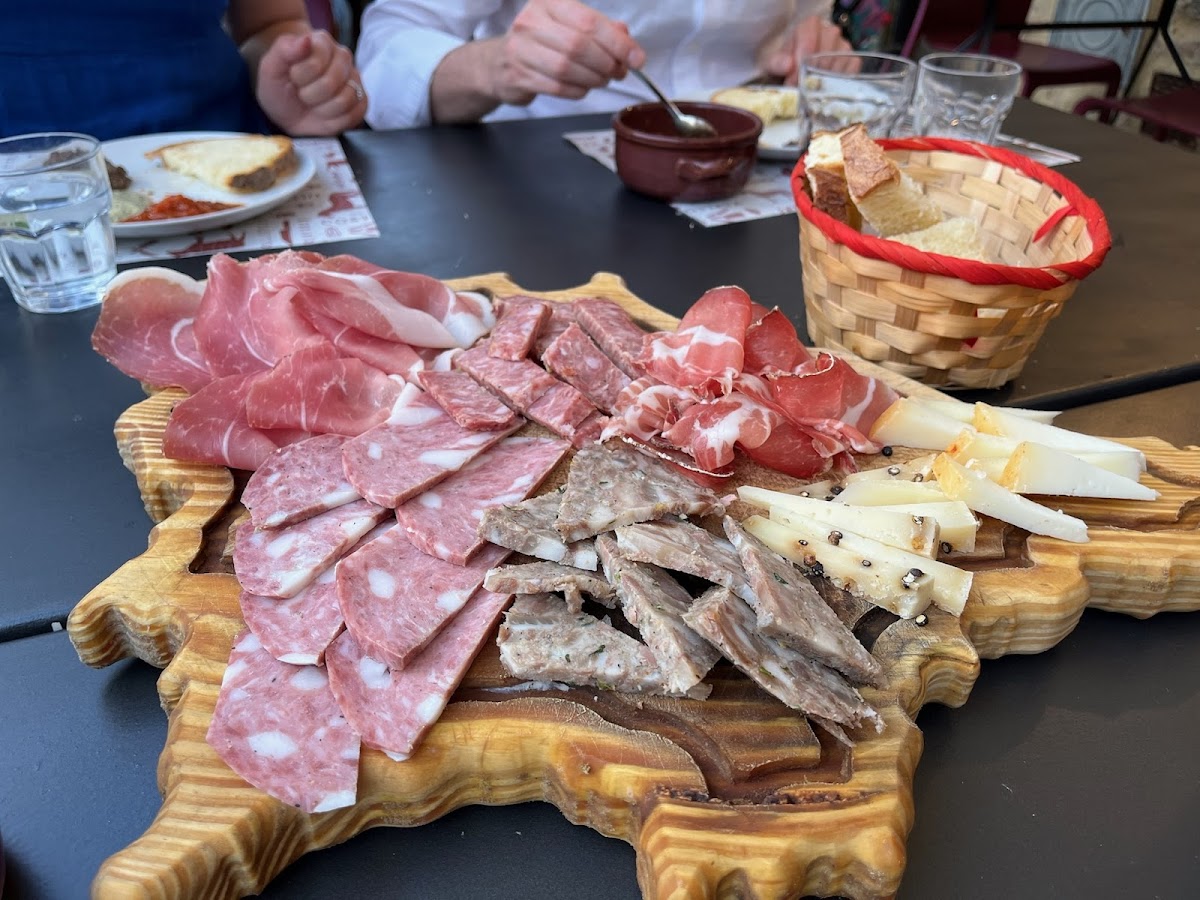 Osteria Carnivora Photo 3