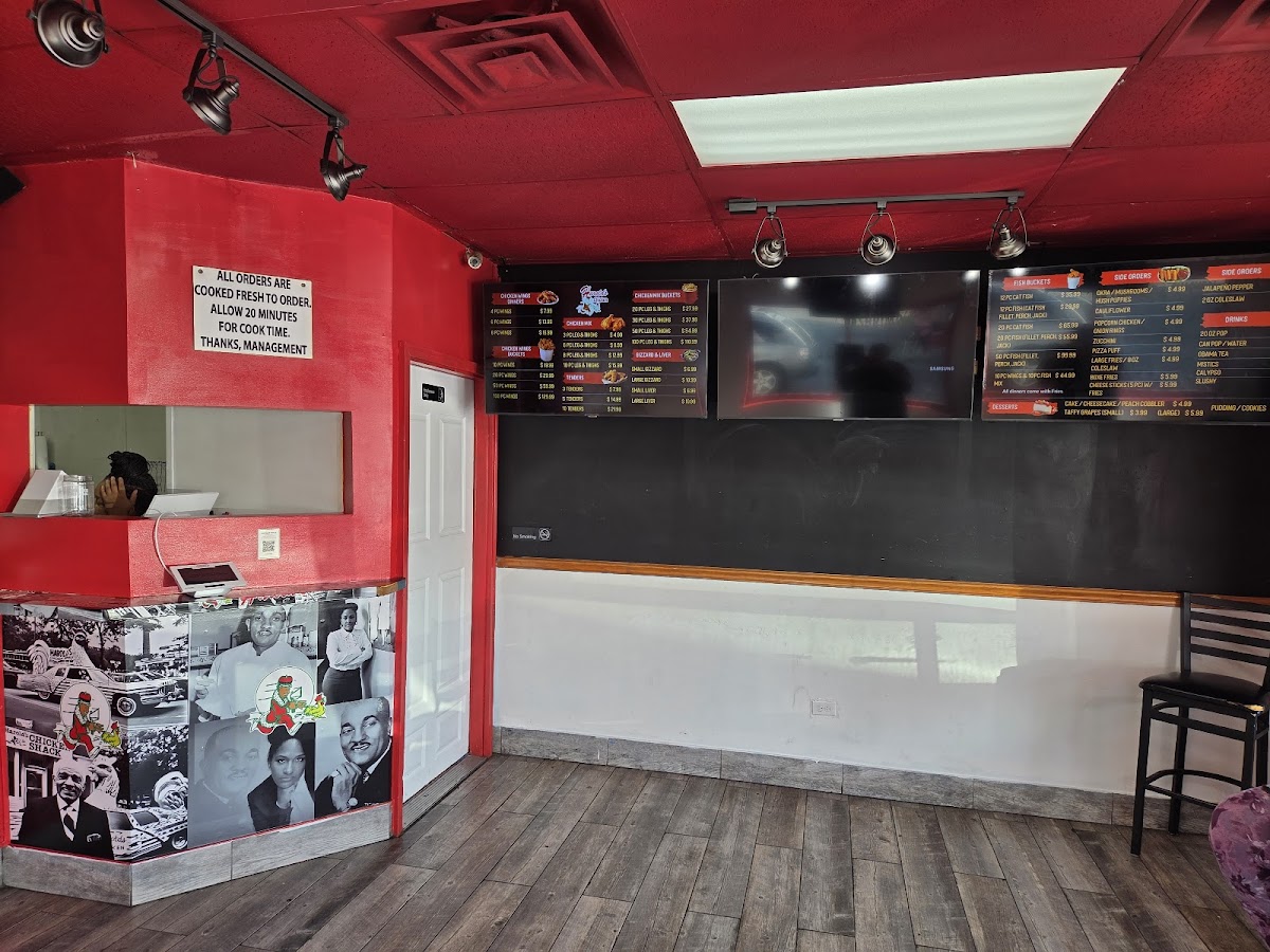 Harold’s Chicken Shack Photo Menu 4