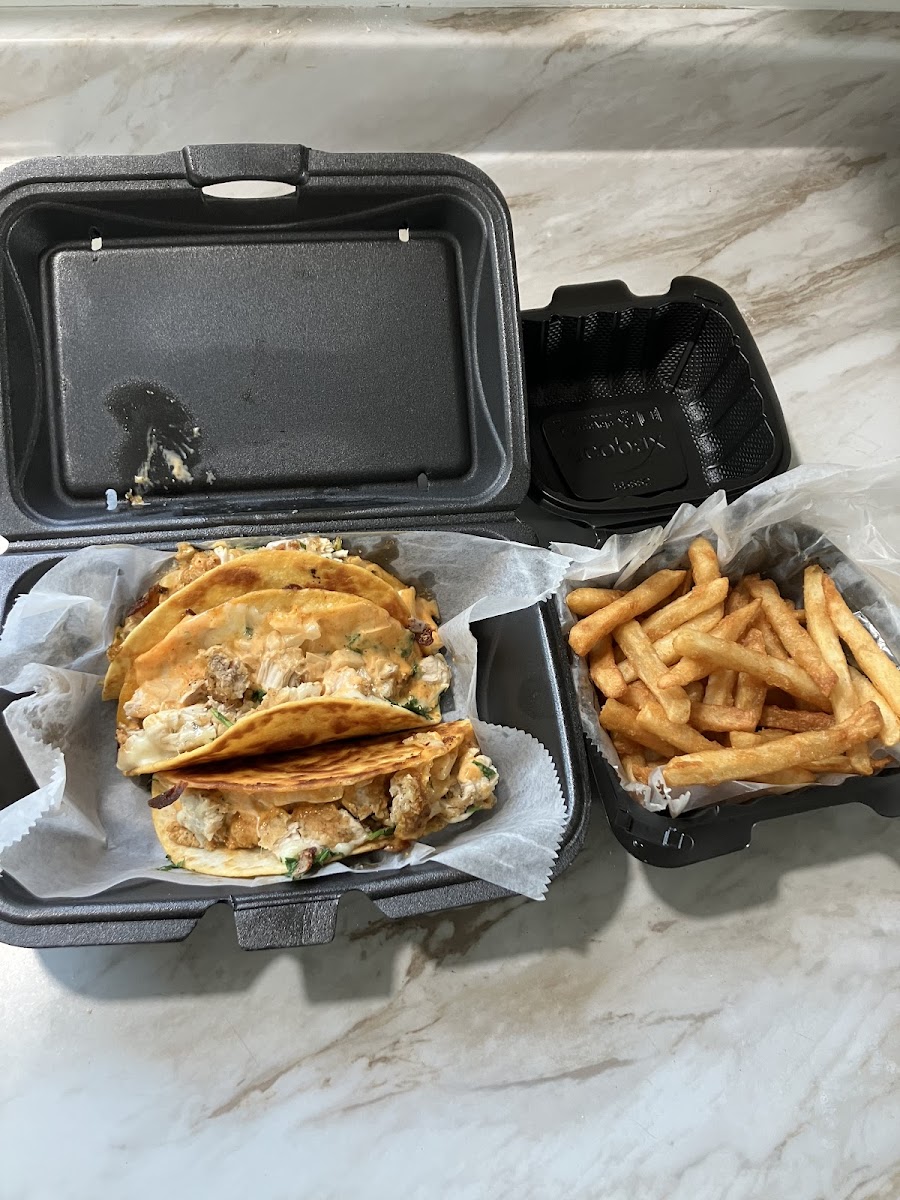 Havana Tacos and Burger Photo 10