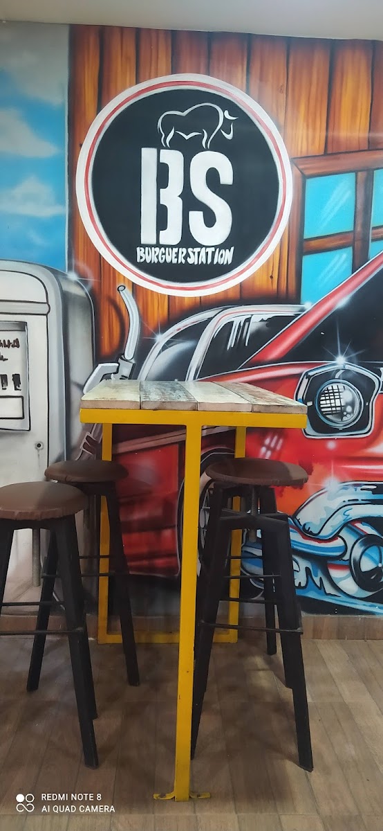Burger Station Floridablanca