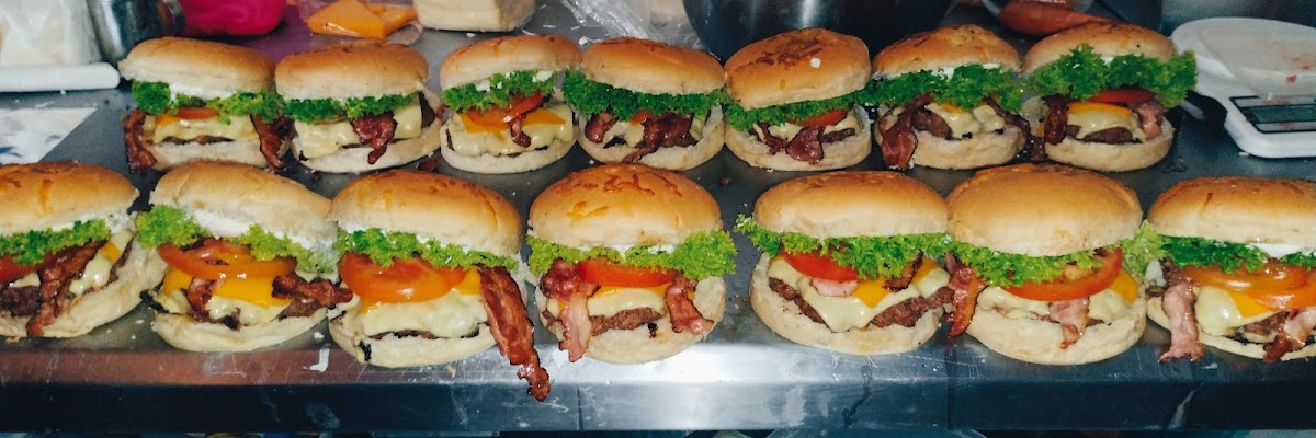 Burger Station Floridablanca Photo 5
