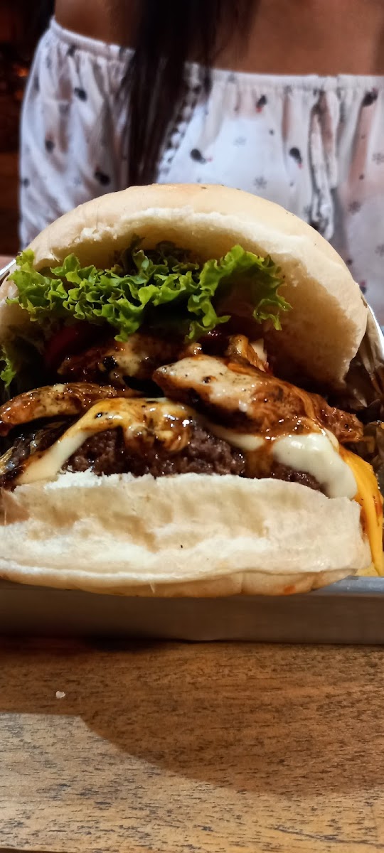 Burger Station Floridablanca Photo 7
