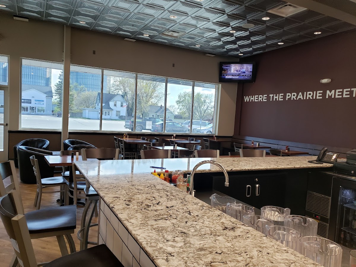 Bistro 300 Bar & Grill Photo 3