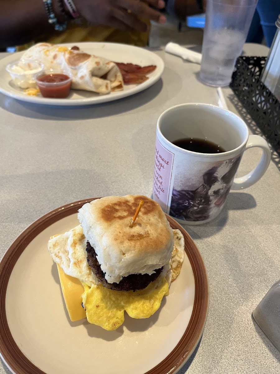 Betty's Restaurant Photo 2
