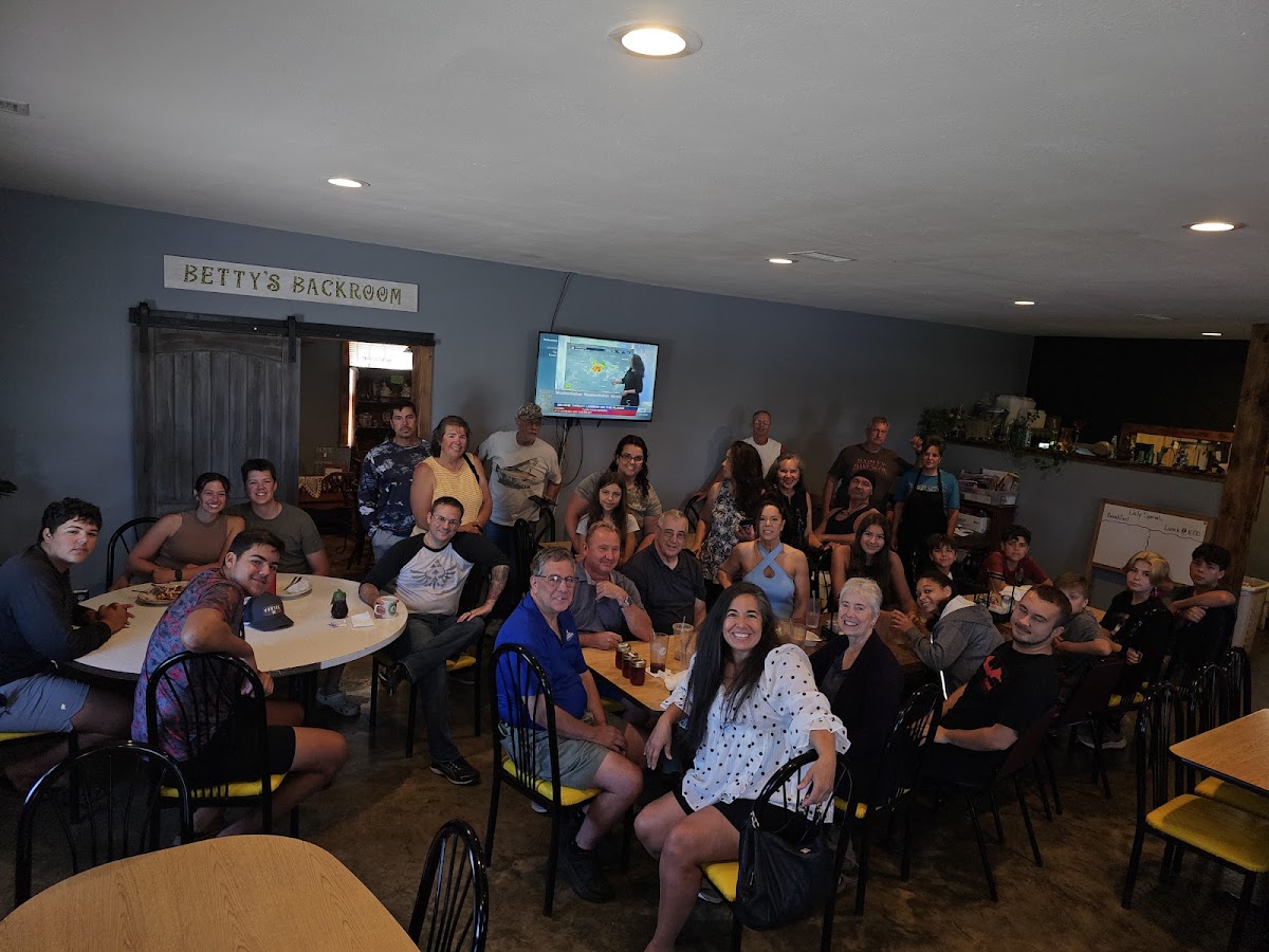 Betty's Restaurant Photo 6