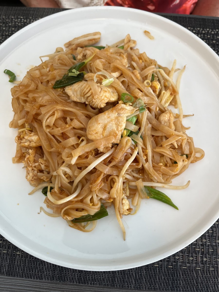 Thai and Vine Photo 7
