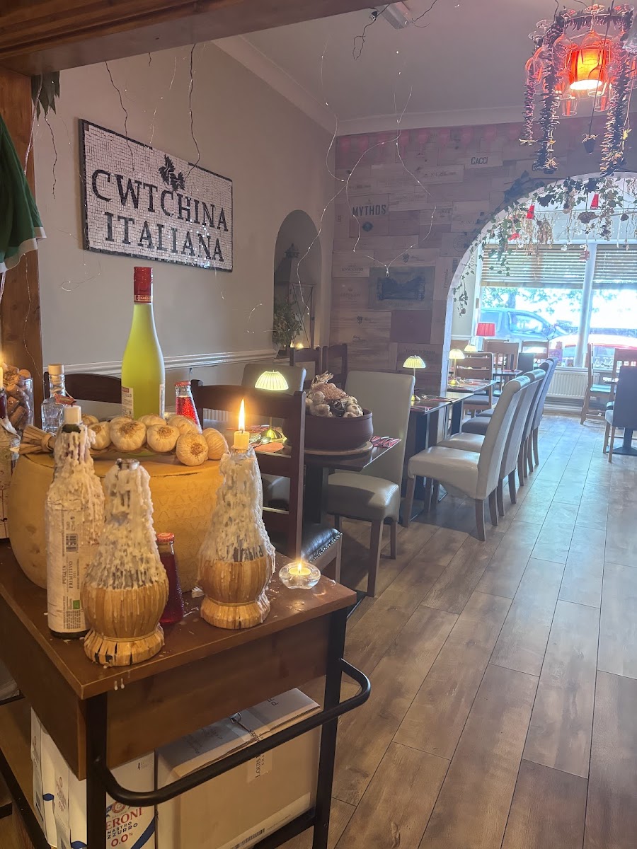 Cwtchina Italiana